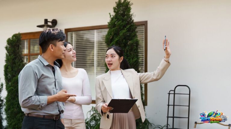 Canberra buyers agent discussing a property purchase